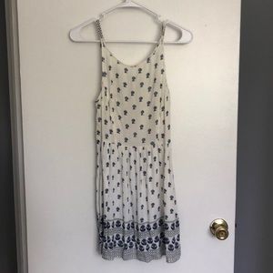 Back Detail Patterned Dress